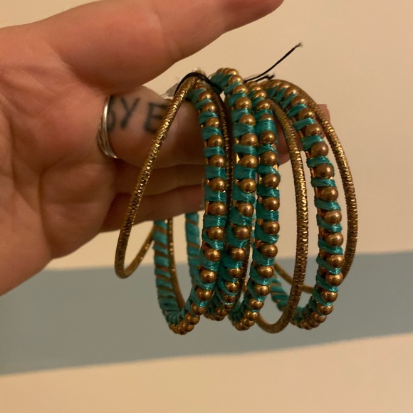 Cruise club bangles never worn - Picture 2 of 6